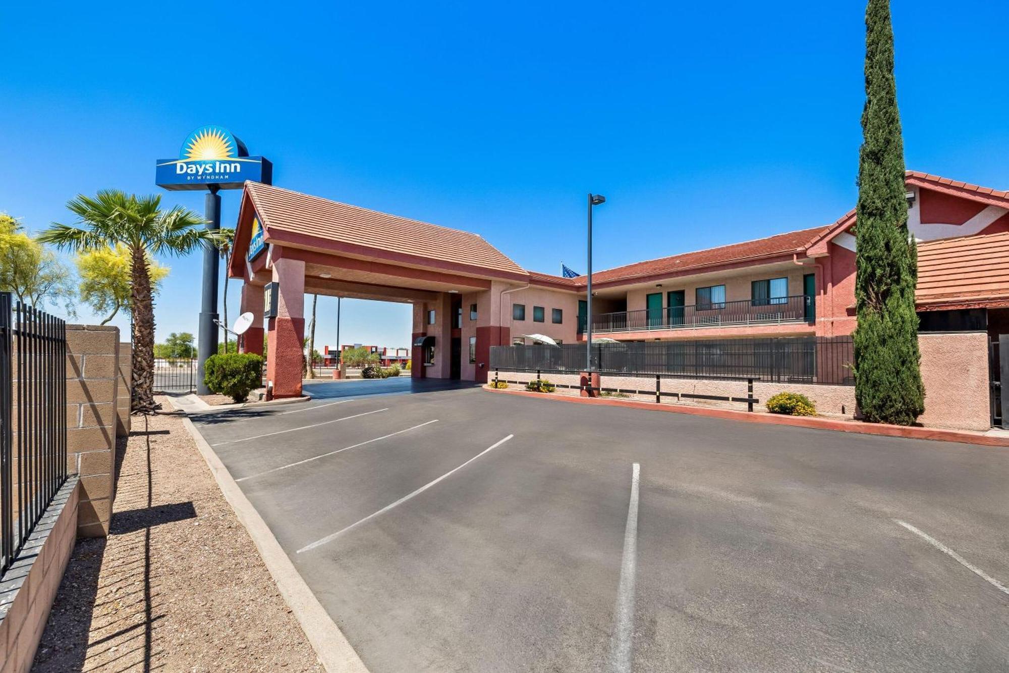 Days Inn By Wyndham Tucson Airport Drexel Heights Exterior foto